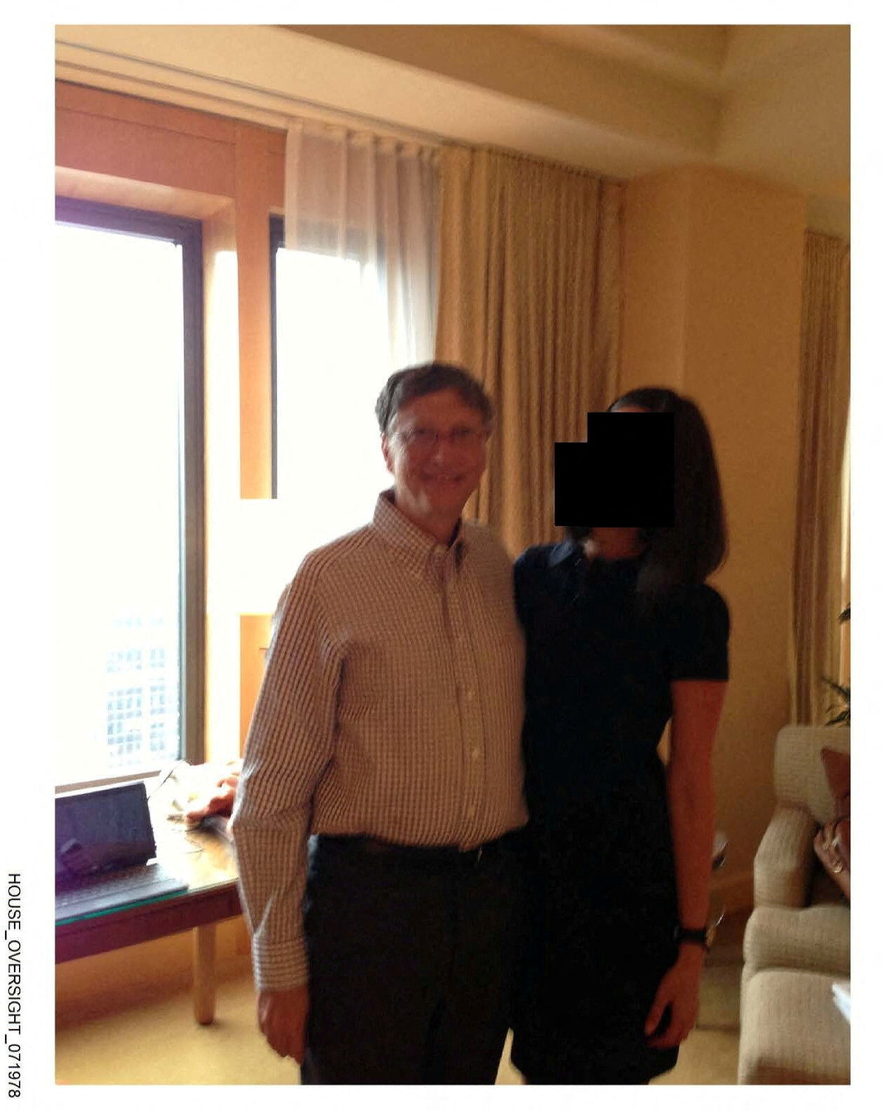 ▲▼ 微軟創辦人比爾蓋茲（Bill Gates）與女性的合影出現在艾普斯坦檔案中。（圖／路透）