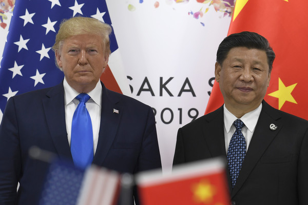 d5233473-1 ▲▼美國總統川普與中國國家領導人習近平2019年於大阪G20高峰會見面。(圖/達志影像/美聯社)