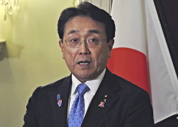 d8363641-1 ▲▼日本經濟再生擔當大臣赤澤亮正7日在華府會晤盧特尼克後向媒體發表演說。(圖/達志影像/美聯社)