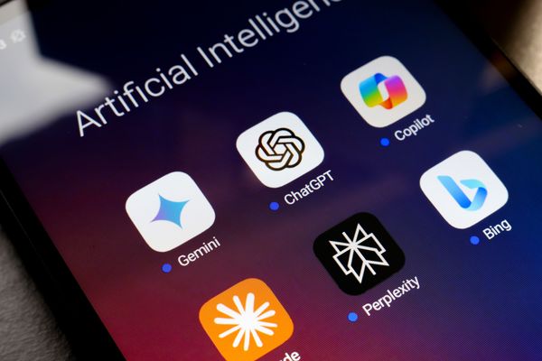 ▲▼人工智慧（AI）工具,Google Gemini, ChatGPT, Microsoft Copilot, Claude by Anthropic, Perplexity, and Bing。（圖／達志影像）
