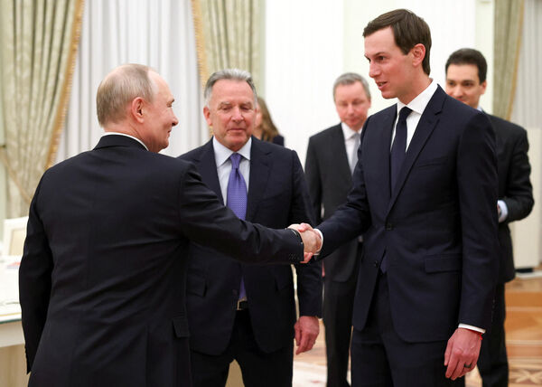 ▲▼俄羅斯總統普丁（Vladimir Putin）於克里姆林宮，與美國總統川普的特使魏科夫（Steve Witkoff）及女婿庫許納（Jared Kushner）共同出席會談。（圖／記者張方瑀攝）
