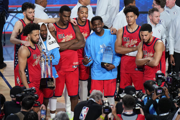 d8627943-1 ▲美國星辰隊(Team USA Stars)擊敗美國條紋隊(Team USA Stripes),奪下明星賽冠軍,艾德華茲(Anthony Edwards)獲選本屆MVP。(圖/達志影像/美聯社)