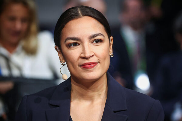 ▲▼民主黨籍、紐約州聯邦眾議員歐加修-寇蒂茲（Alexandria Ocasio-Cortez）。（圖／路透社）