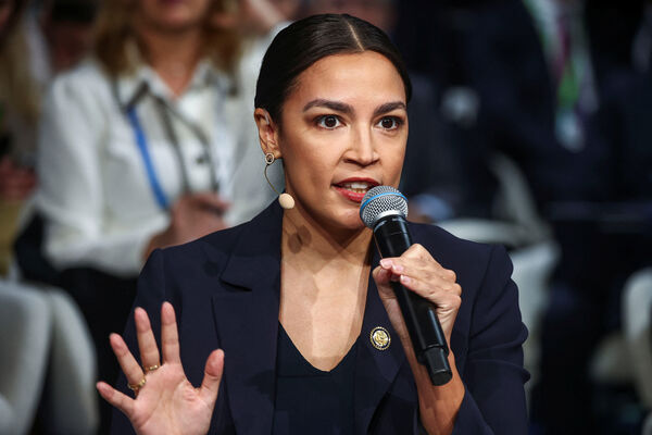 ▲▼民主黨籍、紐約州聯邦眾議員歐加修-寇蒂茲（Alexandria Ocasio-Cortez）。（圖／路透社）