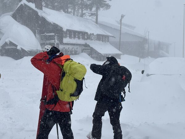 d8629185-1 ▲▼加州恐怖雪崩「滑雪團遭埋」9人失蹤 恐成美國史上最慘。(圖/翻攝內華達警長辦公室臉書)