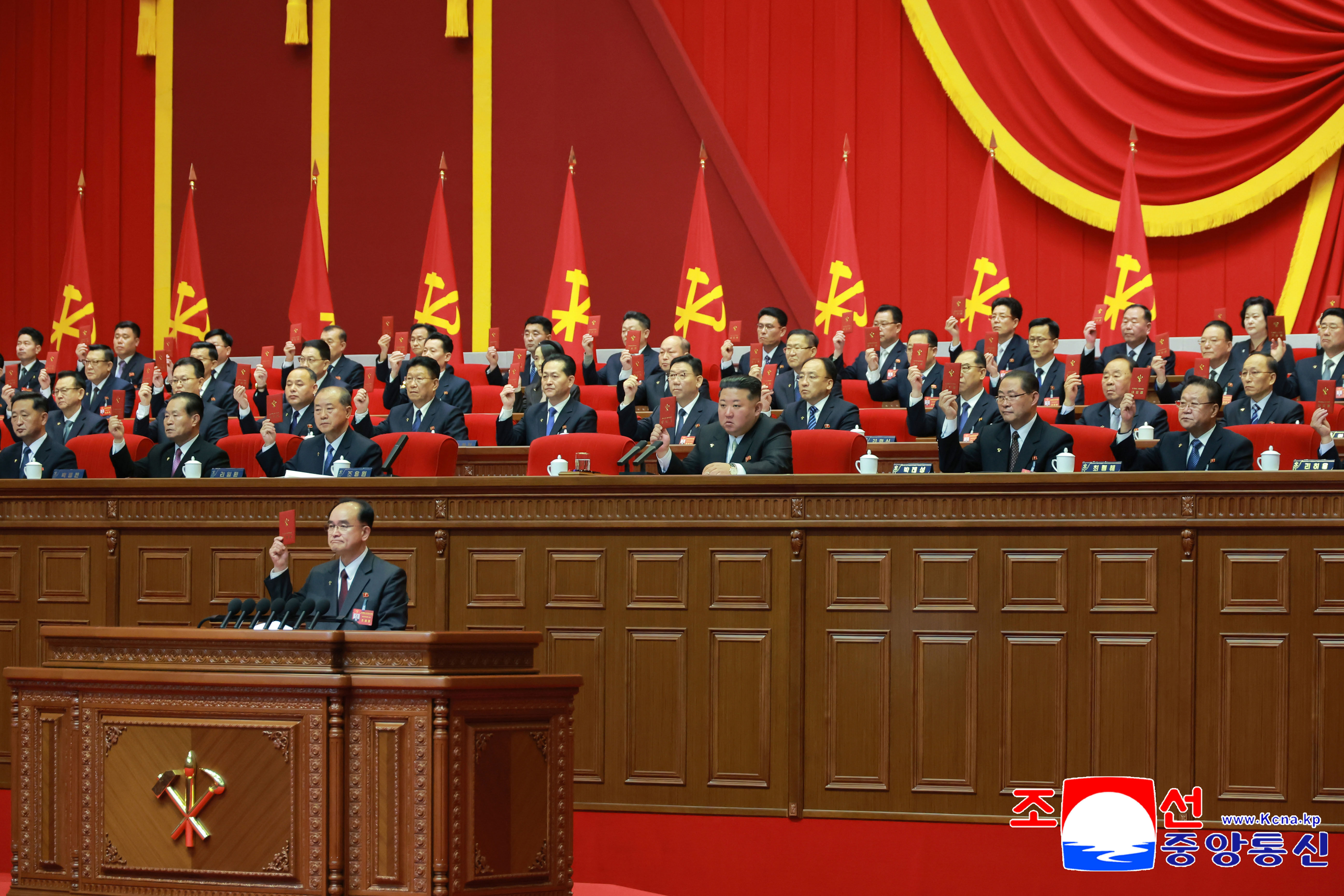 ▲▼北韓首都平壤19日起召開朝鮮勞動黨第九次代表大會，其最高領導人金正恩發表開幕致詞。（圖／達志影像／美聯社）