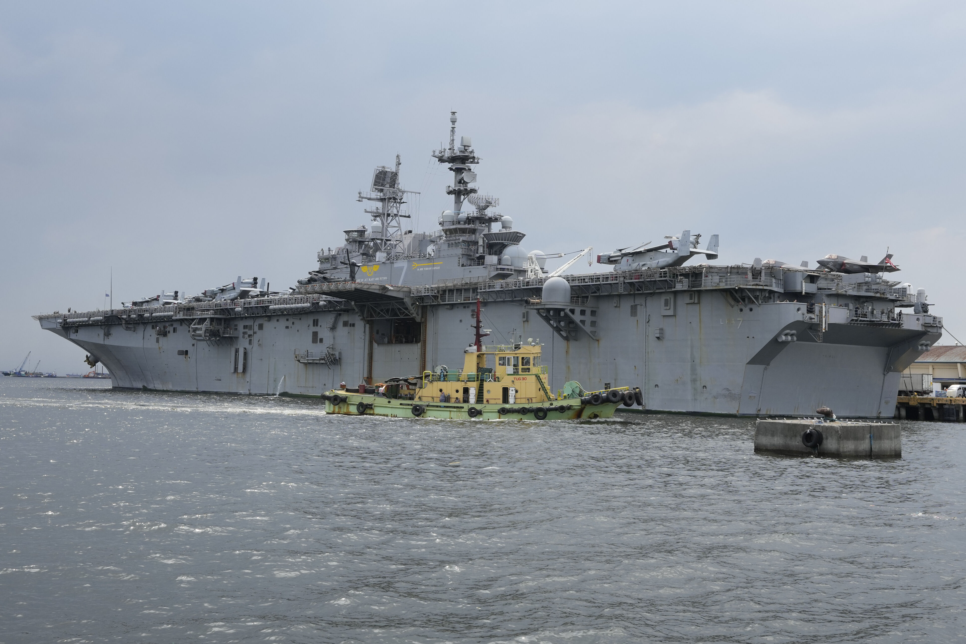 ▲▼美軍兩棲突擊艦「的黎波里號」（USS Tripoli）。（圖／達志影像／美聯社）