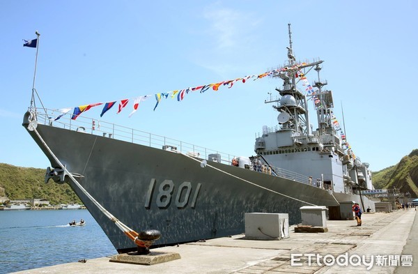 ▲▼宜蘭蘇澳海軍中正基地營區開放參觀,紀德艦,基隆艦,吳慕樵             。（圖／記者屠惠剛攝）