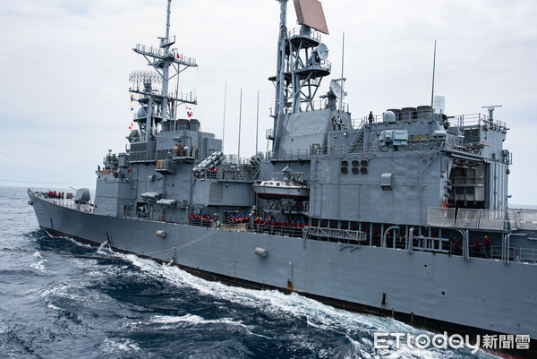 ▲▼海軍東部海域戰備任務訓練,海上整補（高線傳遞）,左營艦與基隆艦進行整補,圖為基隆艦。（圖／記者季相儒攝）