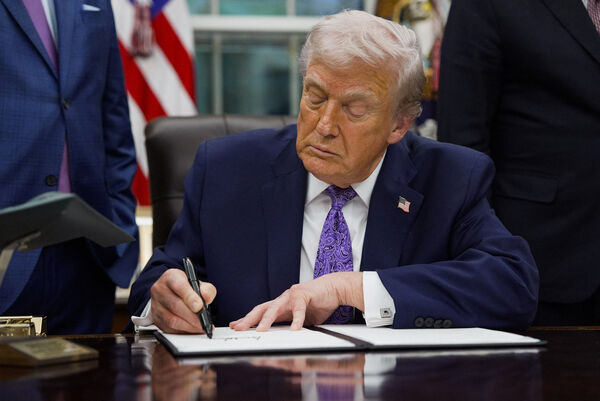 d8533695-1 ▲▼美國總統川普(Donald Trump)簽署行政命令,正式建立全國性的人工智慧(AI)標準。(圖/路透)