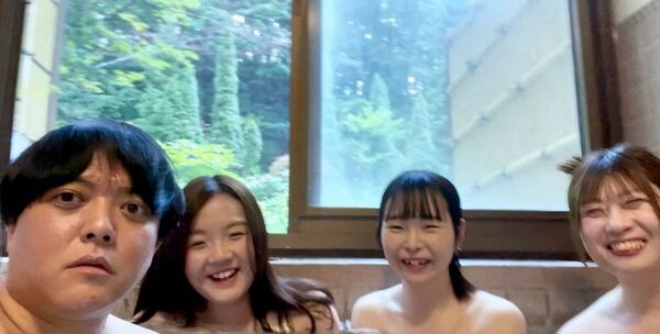日本YouTuber「一夫多妻」網紅渡部龍太翻車，因窮困潦倒，妻離子散。（翻攝自渡部龍X）