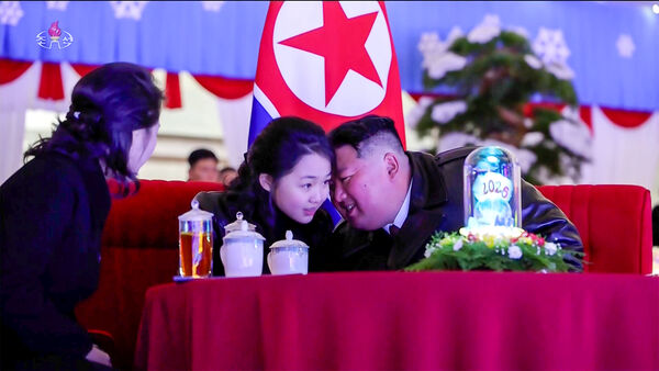 ▲▼金主愛近年經常陪伴父親金正恩出席公開活動。（圖／達志影像）