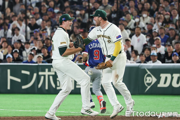 d8645628-1 ▲WBC澳洲隊以3:0擊敗中華隊,球員興奮慶祝。(圖/記者林敬旻攝)