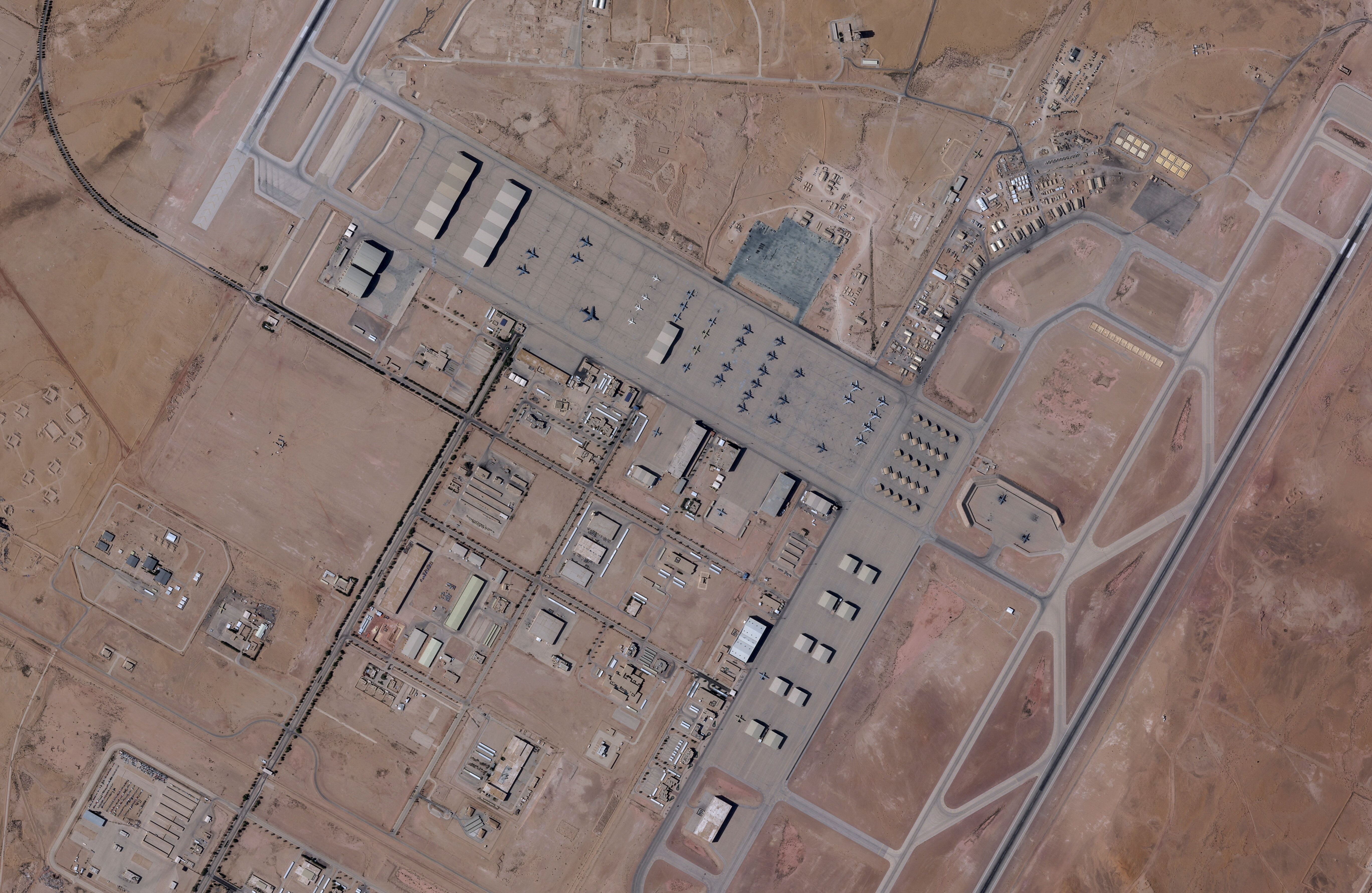8658156-1 ▲▼沙烏地阿拉伯的蘇丹親王空軍基地(Prince Sultan air base)衛星照。(圖/路透)