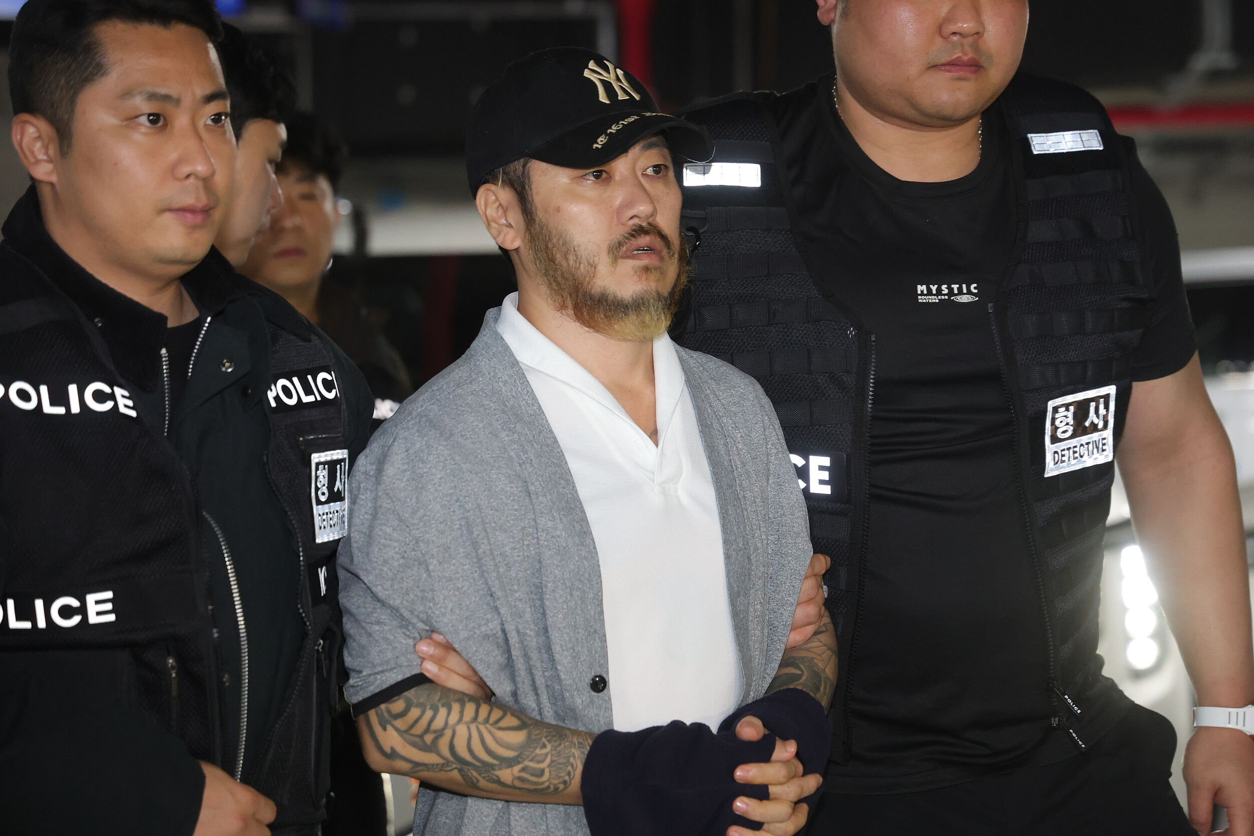 ▲▼在菲律兵監獄服刑時經營毒品走私貿易的「Telegram毒品王」朴汪烈25日引渡至南韓。（圖／VCG）