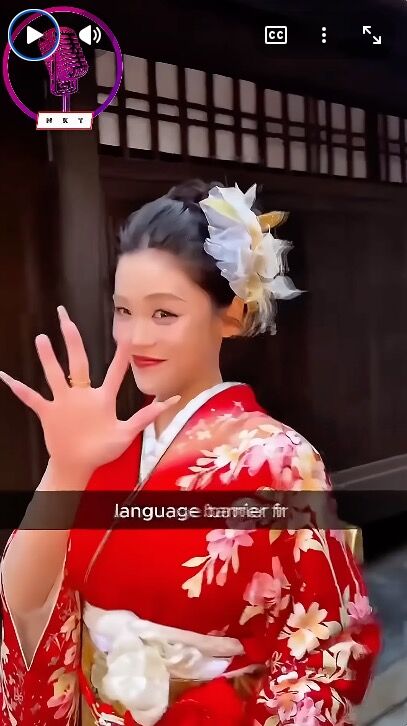 ▲▼女子打扮成藝妓的樣子拍影片引起爭議。（圖／翻攝網路）