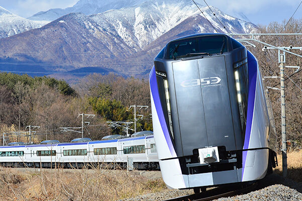 8680422 ▲▼甲斐路號列車。(圖/翻攝自JR東日本)