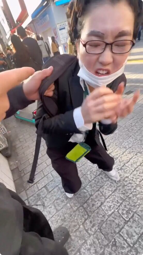 ▲▼澀谷撞人族當場被抓求饒。（圖／翻攝IG）