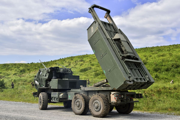 d6485154-1 ▲▼美軍「海馬斯」多管火箭系統(HIMARS)。(圖/達志影像/美聯社)
