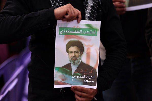 d8658154-1 ▲▼伊朗新任最高領袖穆吉塔巴(Mojtaba Khamenei)。(圖/路透)