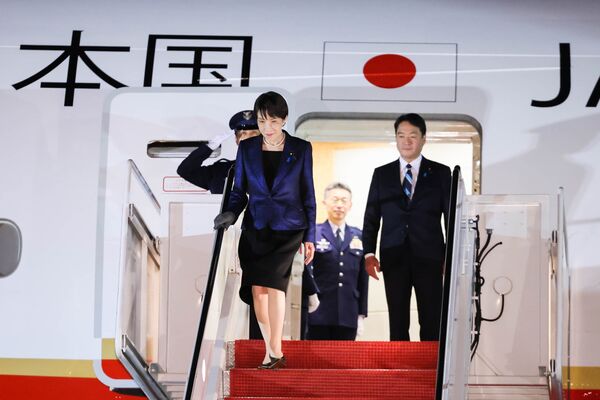 ▲▼日本首相高市早苗搭乘政府專機從羽田機場出發，稍早已抵達美國華府近郊安德魯斯空軍基地。（圖／首相官邸）
