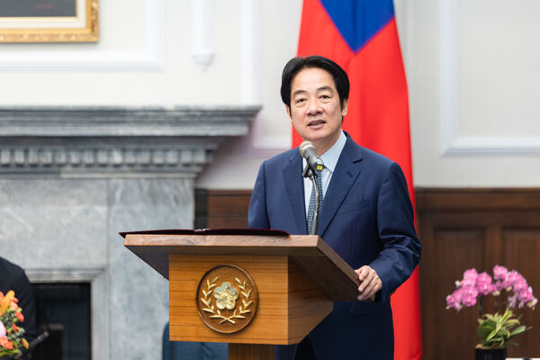 ▲▼總統賴清德接見美聯邦參院外交委員會民主黨首席議員夏欣及共和黨參議員匡希恆所率跨黨派訪問團。（圖／總統府提供）