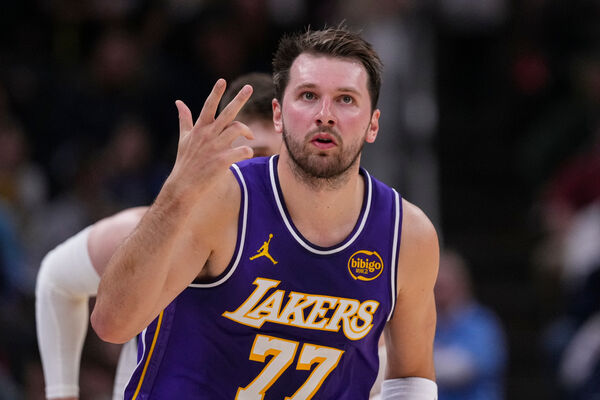 d8690992-1 ▲唐西奇(Luka Dončić。(圖/達志影像/美聯社)