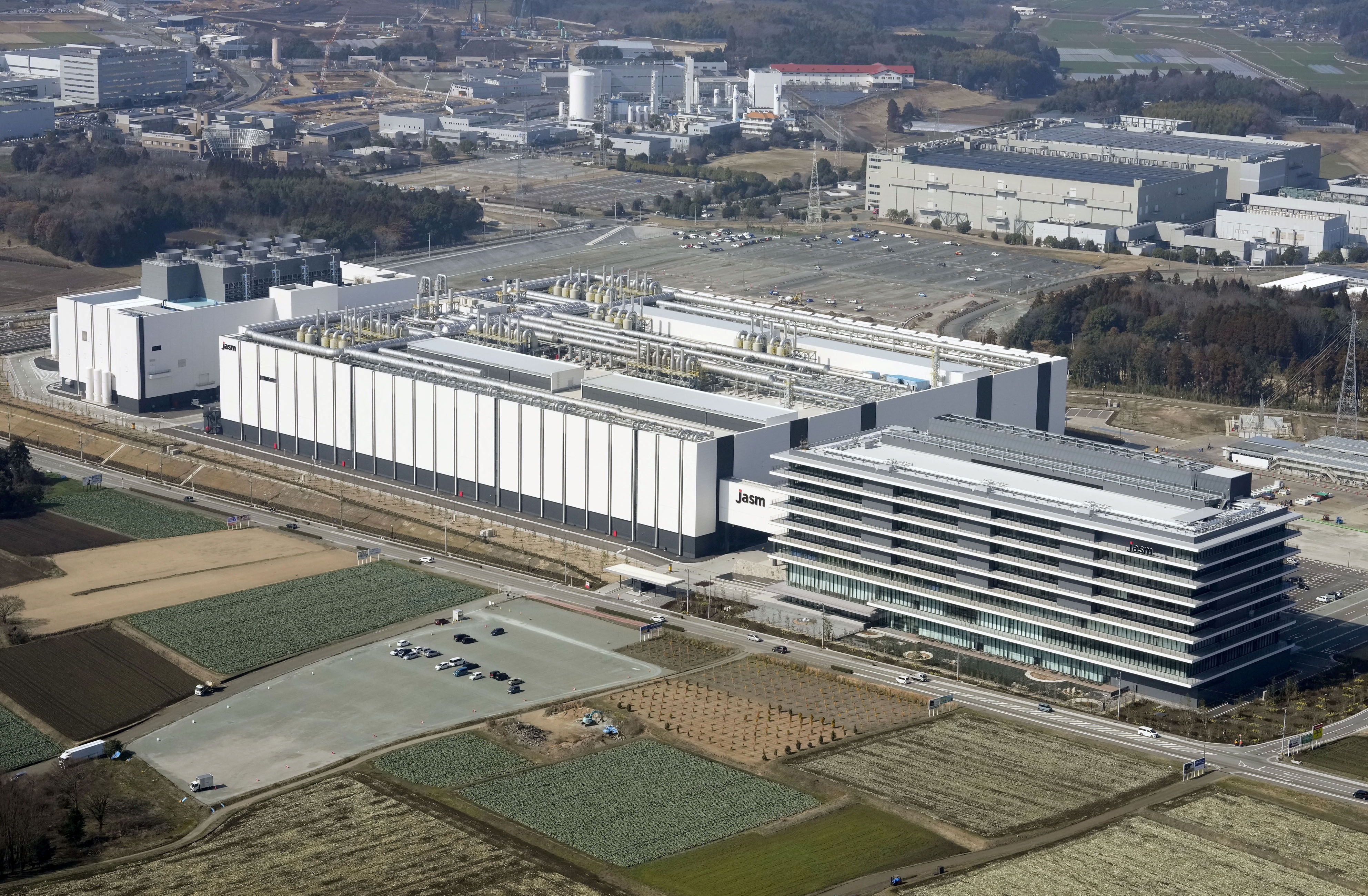 ▲▼日本西南部熊本縣菊代町台積電(TSMC) 子公司日本先進半導體製造公司 (JASM) 的半導體工廠。（圖／路透）