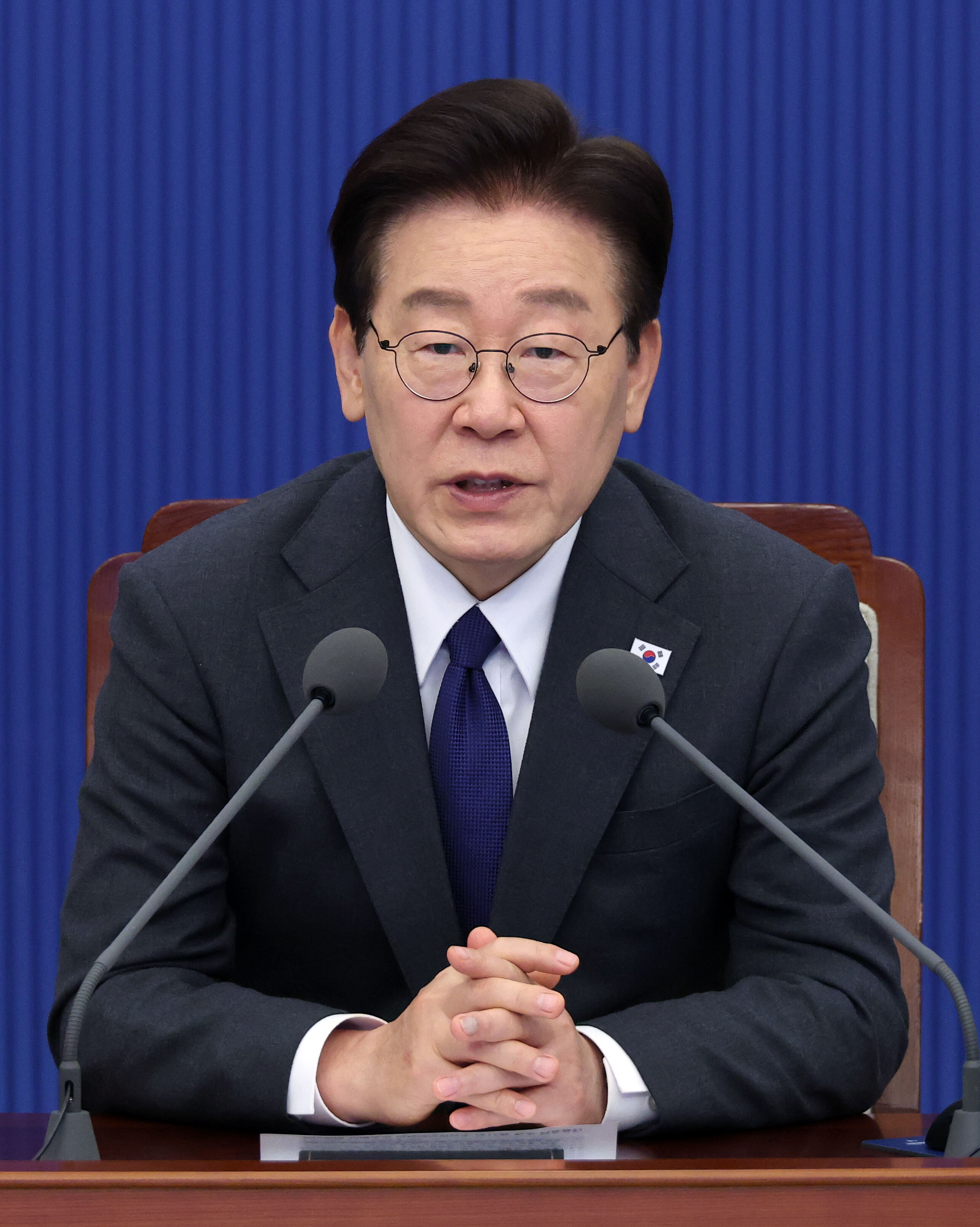 8723738-1 ▲▼南韓總統李在明30日在青瓦台召開會議。(圖/達志影像)