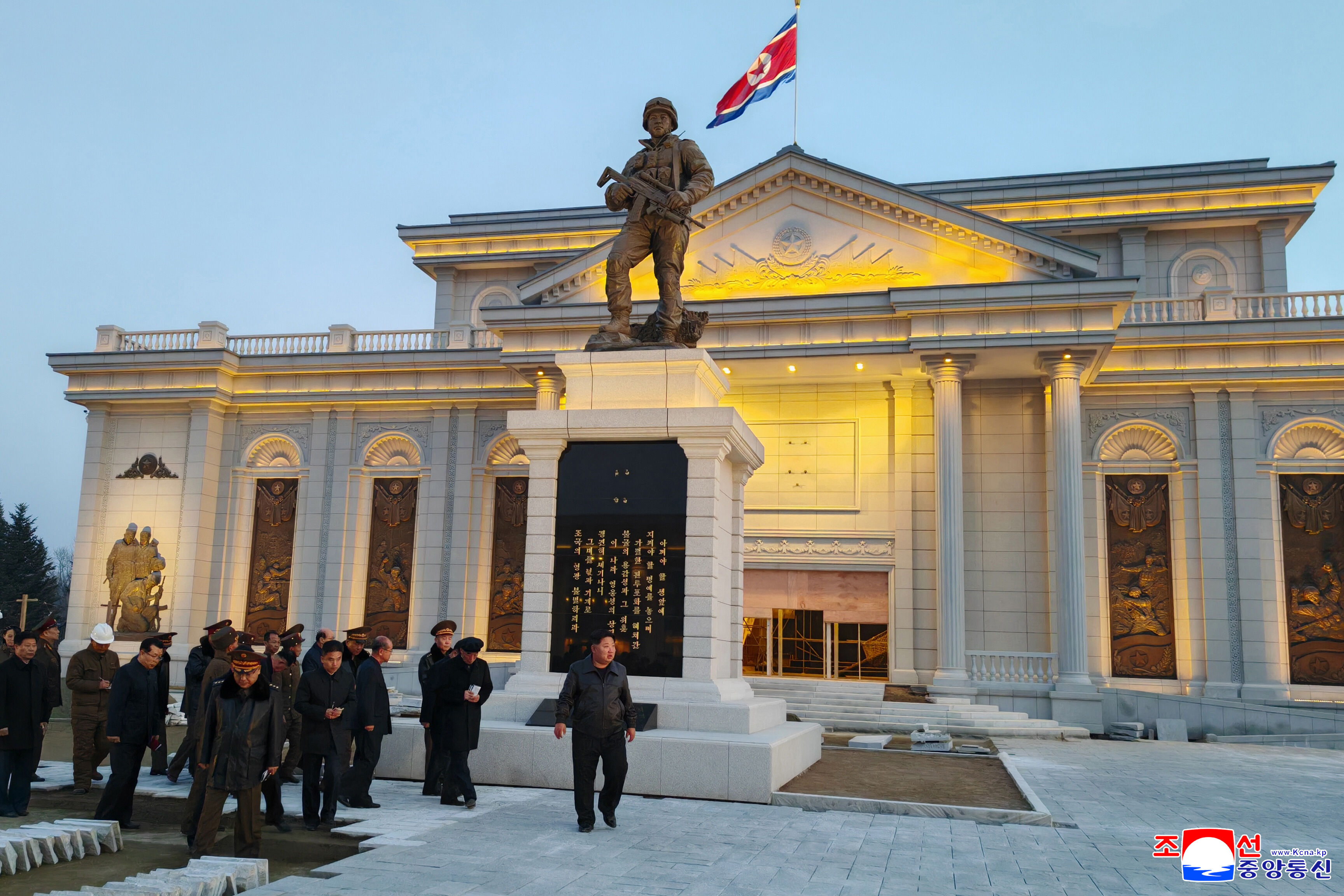 ▲▼北韓在平壤和盛地區興建紀念館悼念俄烏戰爭陣亡士兵，金正恩前往參訪。（圖／達志影像）