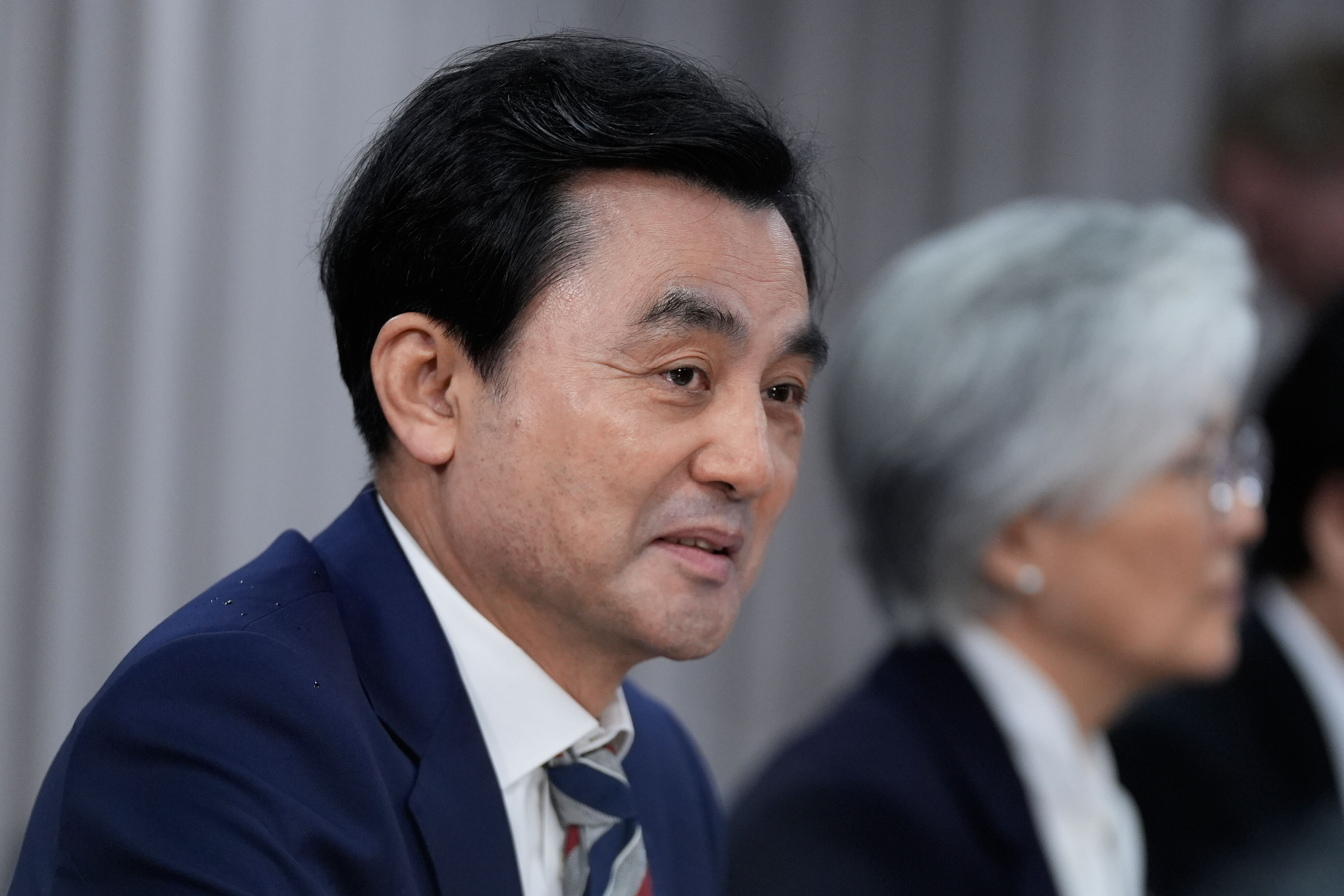 ▲▼南韓國防部長安圭伯與駐美大使康京和（前外交部長）出席與美國國防部長赫格塞斯的會談。（圖／達志影像／美聯社）