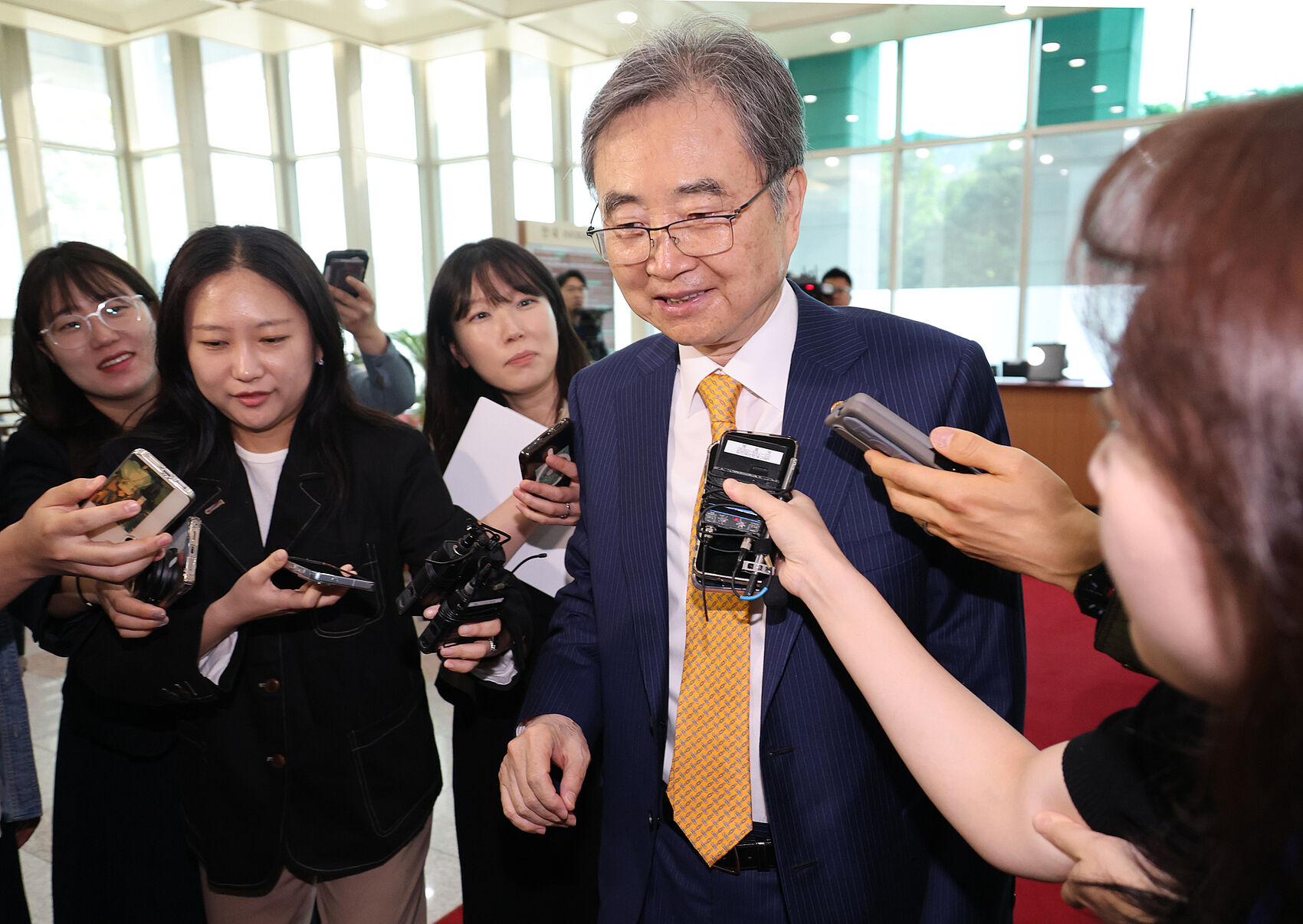 8742526 ▲▼南韓外交部長趙顯14日接受媒體採訪。(圖/VCG)