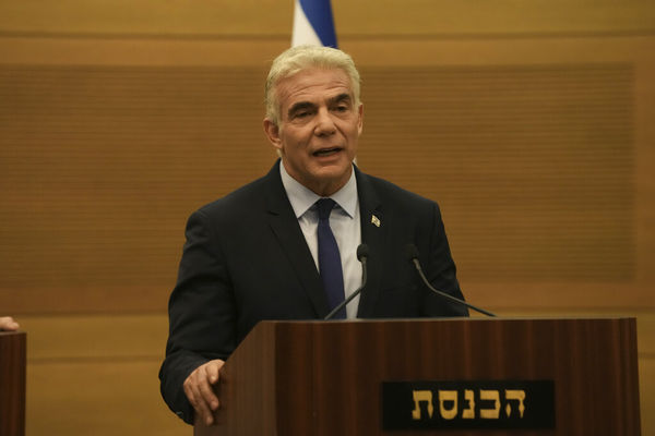 d6407364-1 ▲▼以色列外長拉皮德(Yair Lapid)接任臨時總理。(圖/達志影像/美聯社)