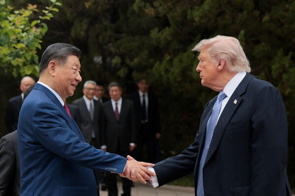 d8746275-1 ▲▼2026年5月川習會,美國總統川普訪問中國,與中國國家主席習近平交談。(圖/路透)