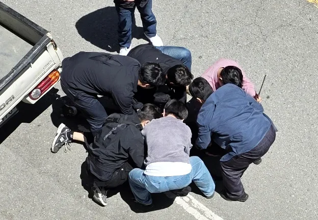 ▲▼南韓光州發生高二女學生遭隨機砍死命案，警方成功逮捕24歲鄭姓男嫌。（圖／翻攝自X）