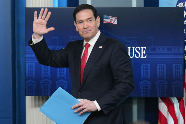 d8750354 ▲▼美國國務卿盧比歐(Marco Rubio)19日主持白宮記者會。替正在休育嬰假的白宮發言人李維特(Karoline Leavitt)代班。(圖/達志影像/美聯社)